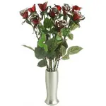 Lots of traditional 10 year anniversary gifts that are romantic, unique and totally gorgeous