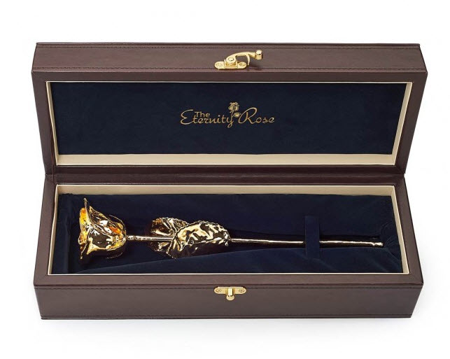 Gold dipped Anniversary Roses