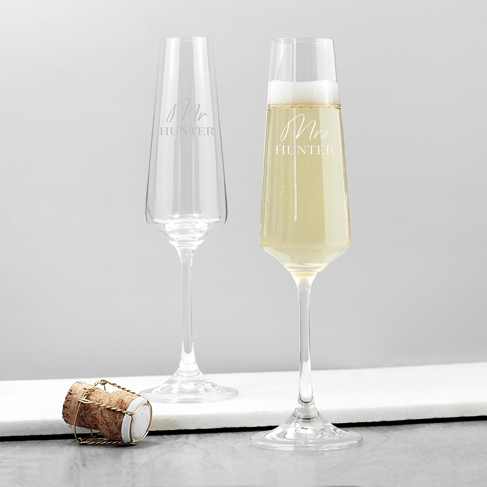 personalized anniversary toasting glasses